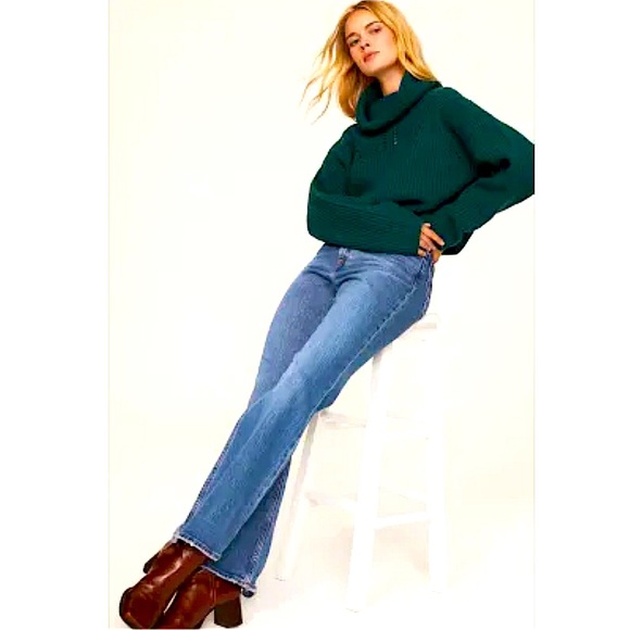 LEVI’S  70’s Super High Flare Jeans - Picture 4 of 10